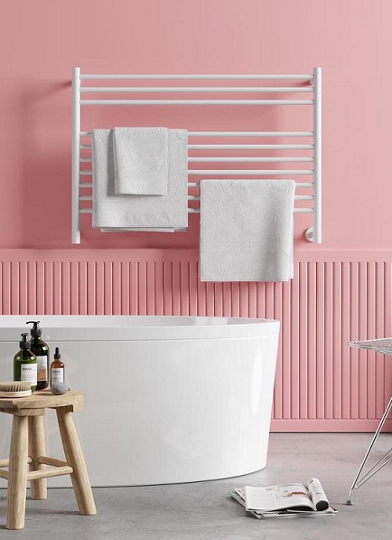 The extra width of the Jeeves Classic K heated towel rail offers you up to six large, perfectly heated bath towels